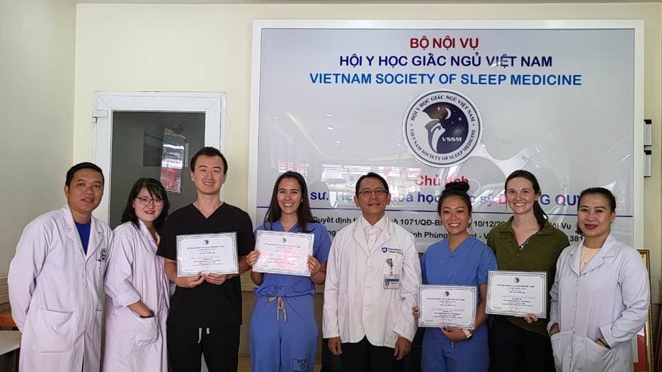 Hội nhập và phát triển: Đào tạo thực hành y học giấc ngủ cho sinh viên y khoa quốc tế
